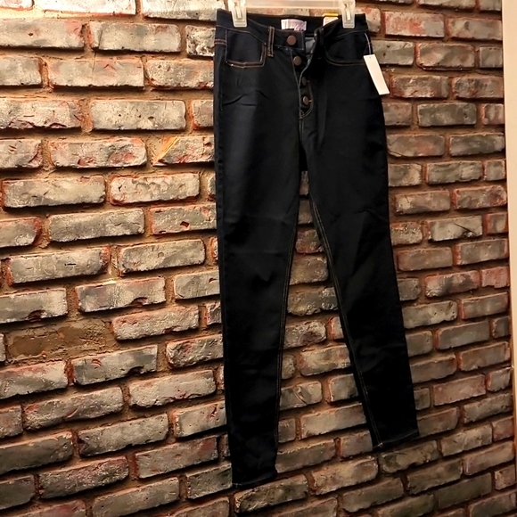 No Boundaries Denim - NWT No Boundaries Dark Blue Skinny Jeans